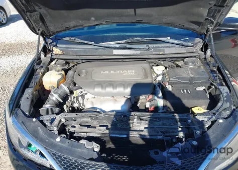 2016 Chrysler 200 Limited z USA, uszkodzony, nr VIN 1C3CCCAB5GN174556